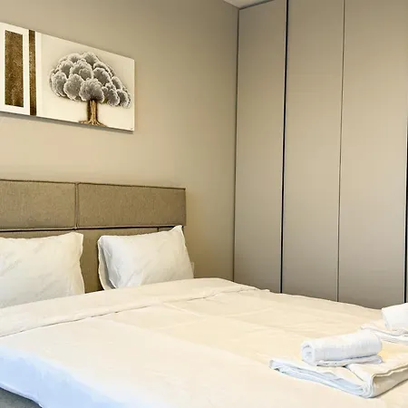 아파트 Modern & Spacious Two-bedroom 플로브디프