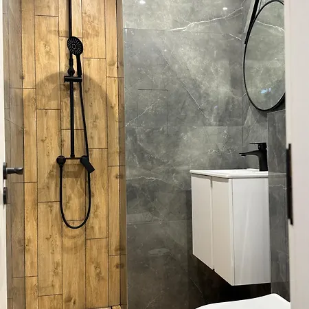 Διαμέρισμα Modern & Spacious Two-bedroom *