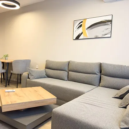 Apartment Modern & Spacious Two-bedroom Plowdiw