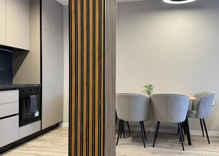 Modern & Spacious Two-bedroom Lejlighed